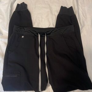 FIGS Zamora Joggers - Black M/T